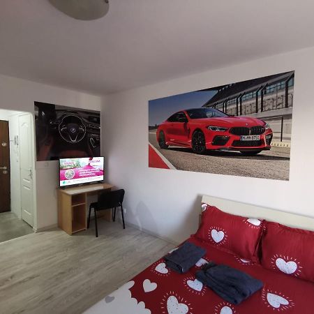 Bmw Studio Apartment Bucureşti Ngoại thất bức ảnh