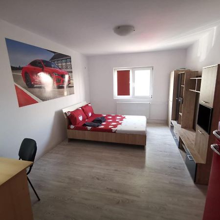 Bmw Studio Apartment Bucureşti Ngoại thất bức ảnh