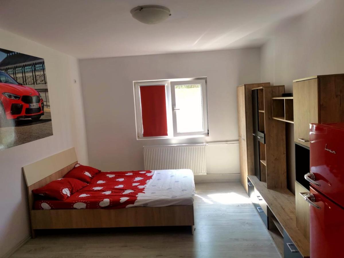Bmw Studio Apartment Bucureşti Ngoại thất bức ảnh